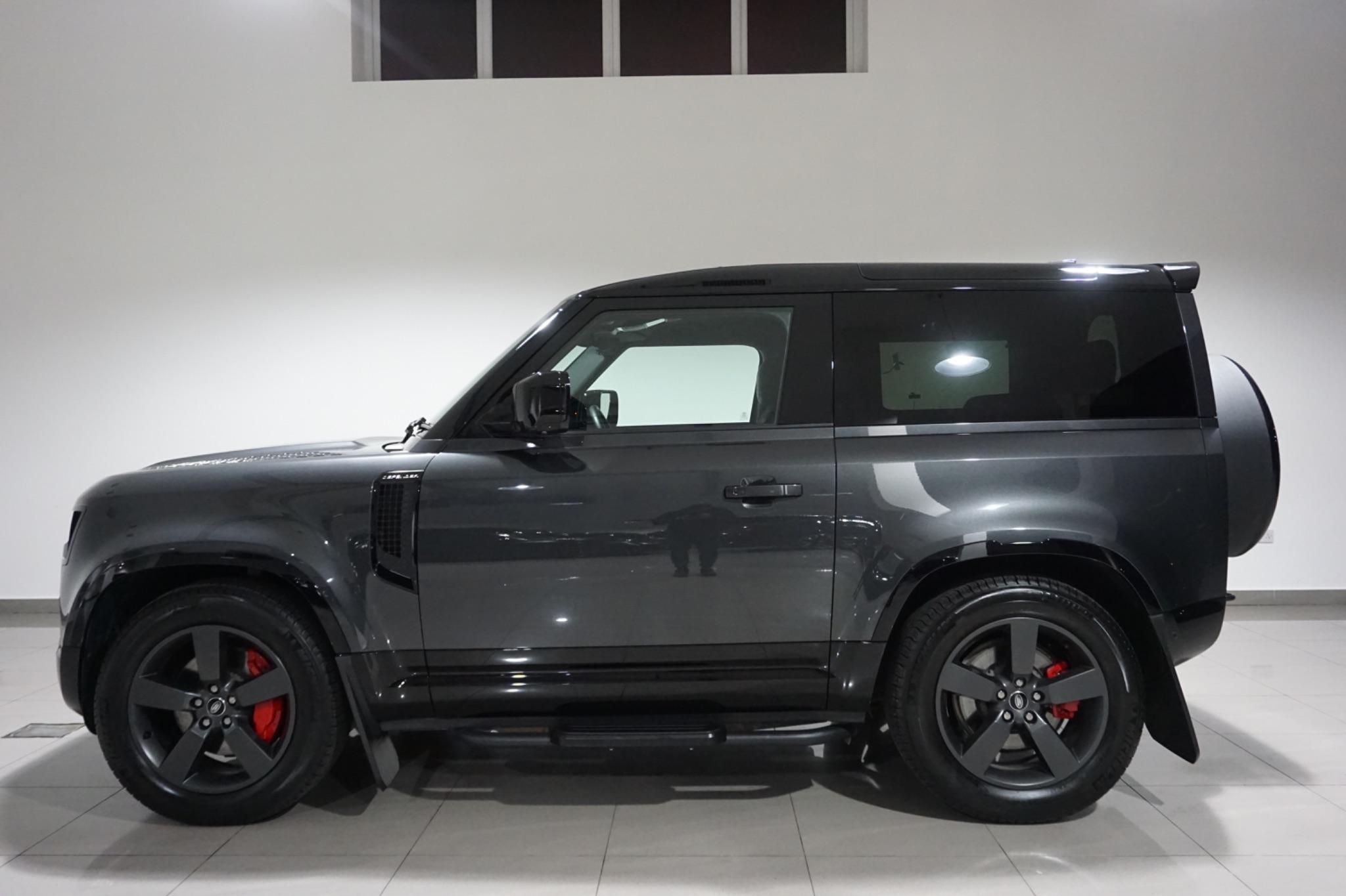 Land Rover Defender 90 3.0 D300 MHEV X-Dynamic HSE Hard Top SUV Auto 4WD SWB Euro 6 (s/s) 3dr